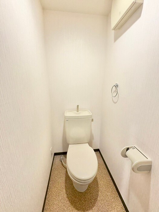 物件内観写真11　(トイレ)