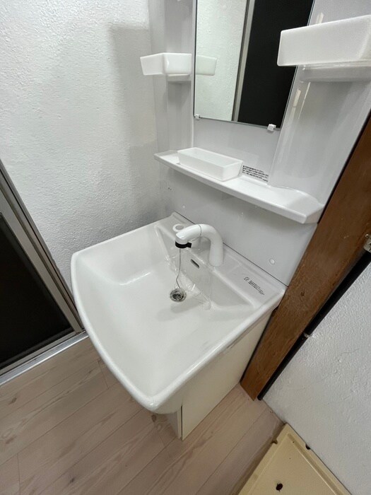 物件内観写真10　(洗面)