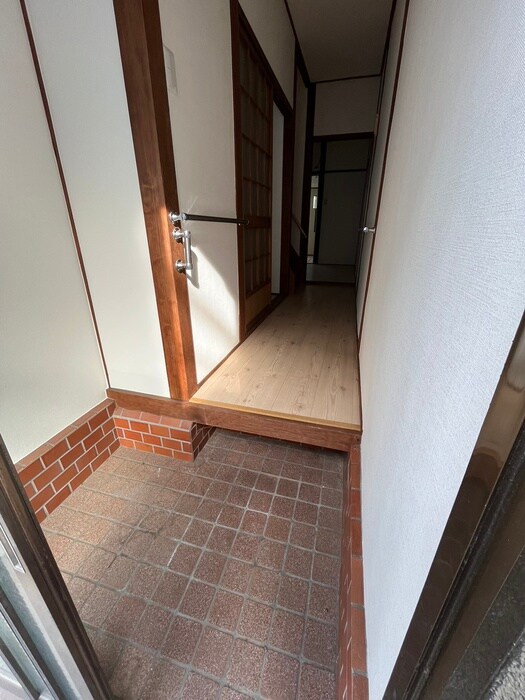 物件内観写真22　(玄関)
