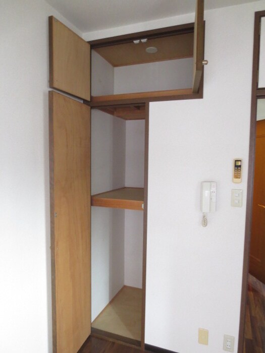 物件内観写真17　(収納)