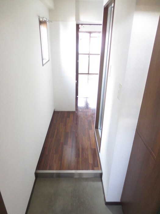 物件内観写真22　(玄関)