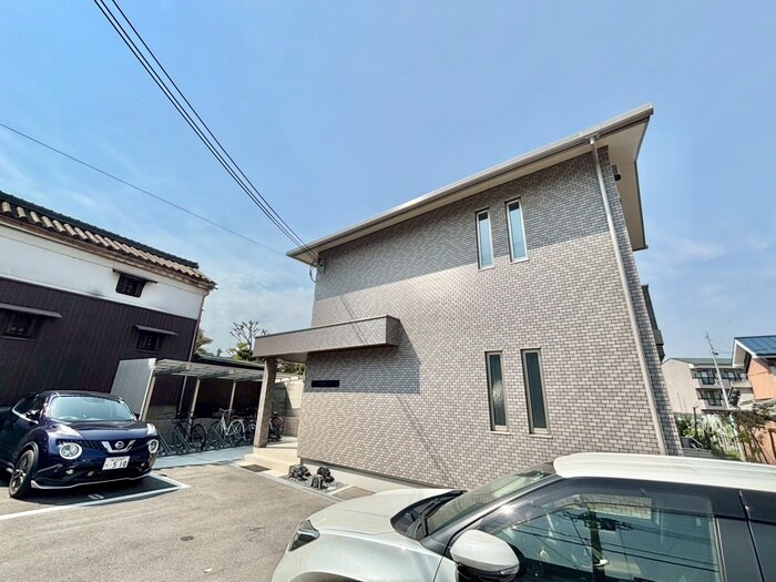 物件外観写真1　(外観写真)