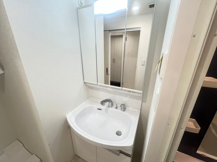 物件内観写真10　(洗面)