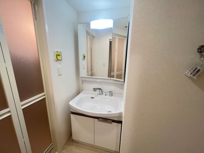 物件内観写真11　(洗面)