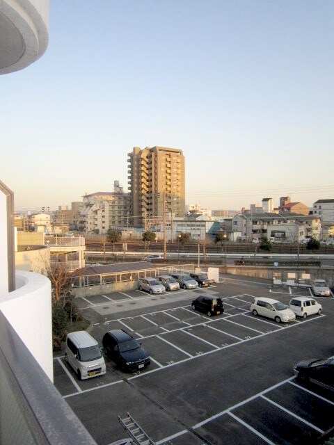 物件内観写真16　(室内からの展望)