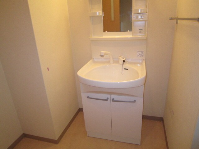 物件内観写真13　(洗面)