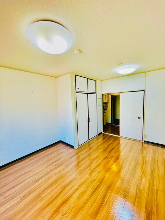 物件内観写真4　(居室)