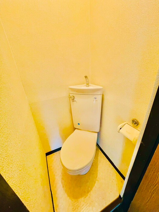 物件内観写真8　(トイレ)