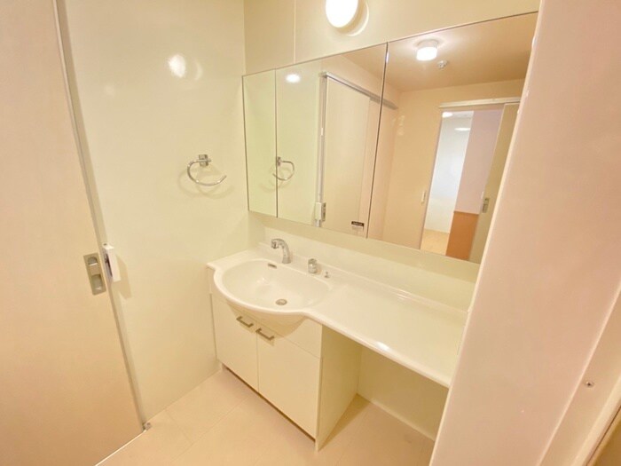 物件内観写真13　(洗面)