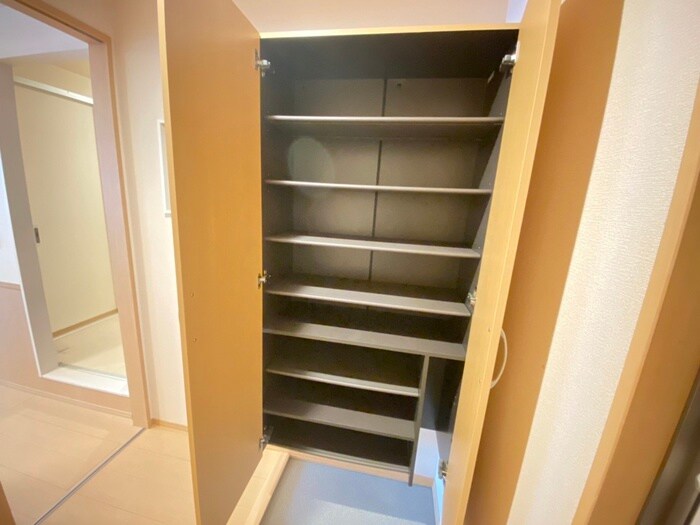 物件内観写真20　(靴箱)