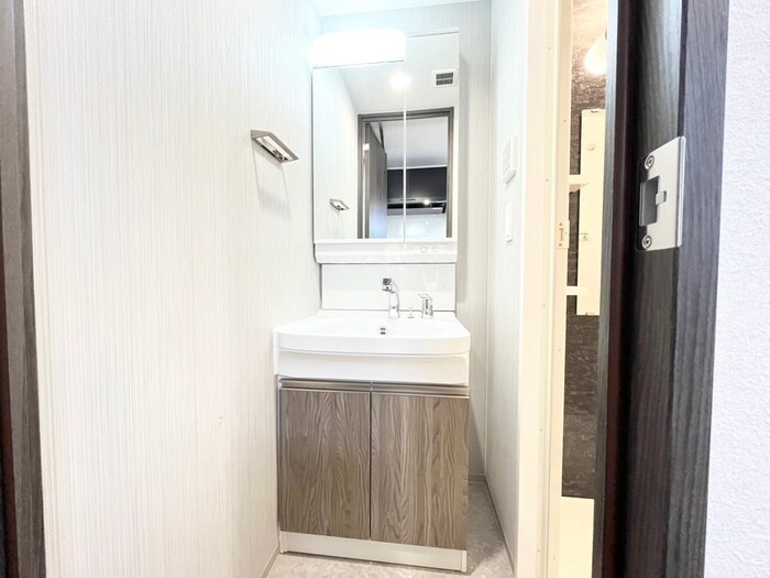 物件内観写真10　(洗面)