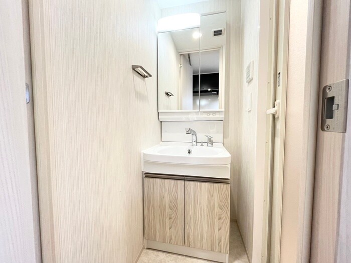 物件内観写真11　(洗面)