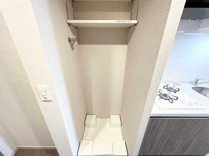 物件内観写真11　(洗濯機置場)