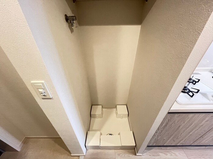 物件内観写真11　(洗濯機置場)