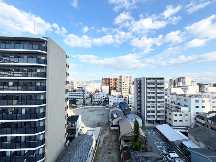 物件内観写真14　(室内からの展望)