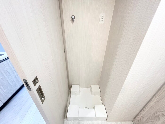 物件内観写真14　(洗濯機置場)