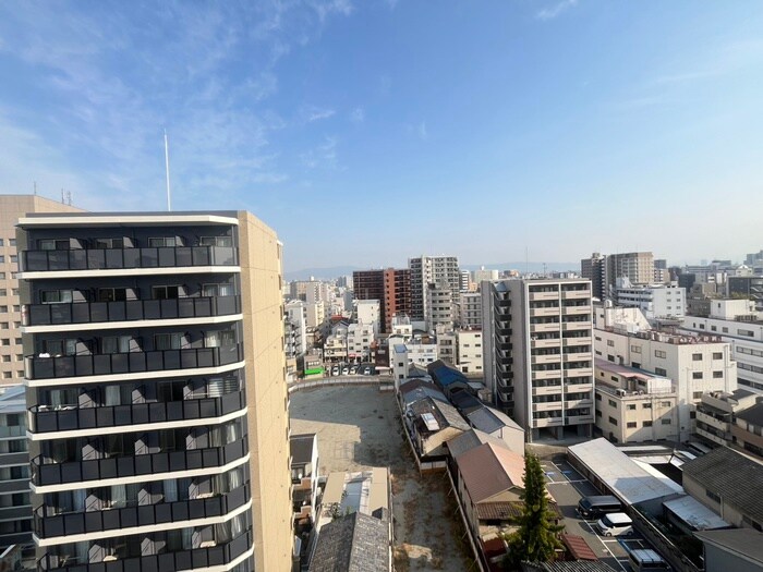 物件内観写真15　(室内からの展望)