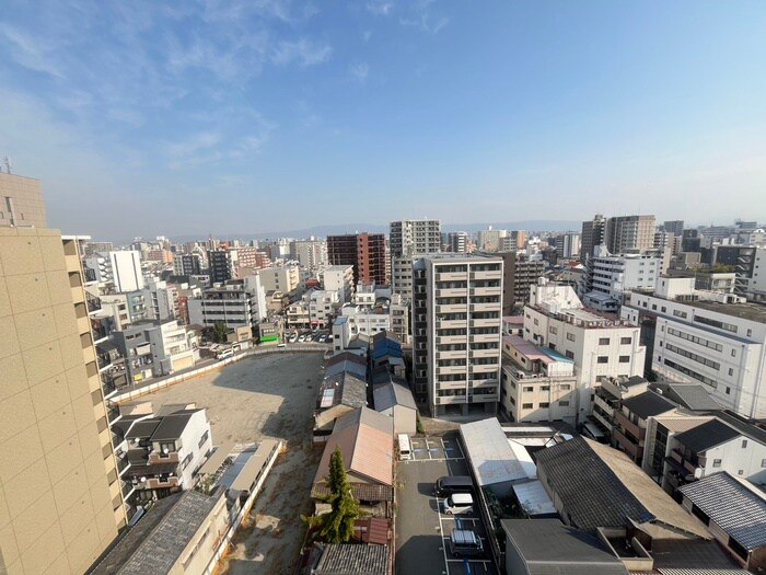 物件内観写真16　(室内からの展望)