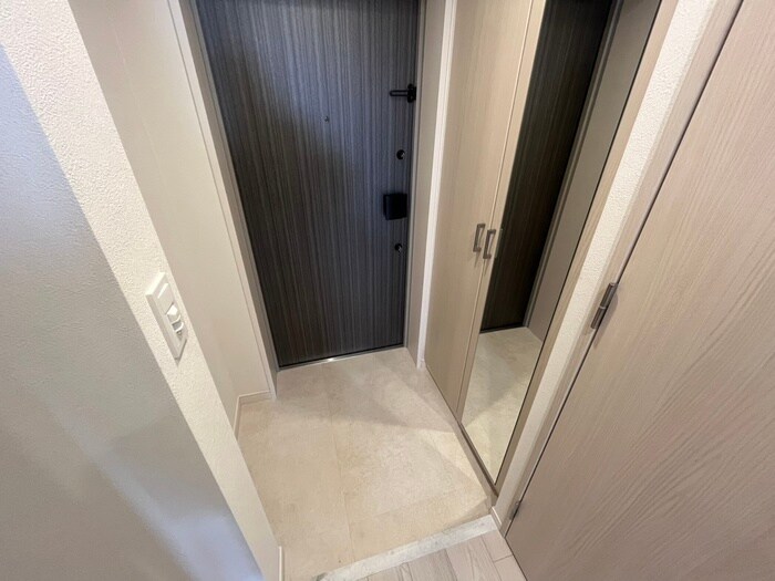 物件内観写真18　(玄関)