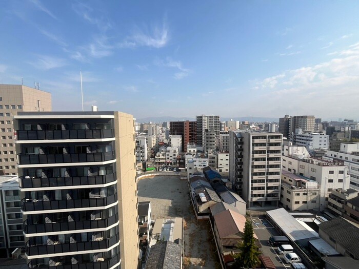 物件内観写真22　(室内からの展望)