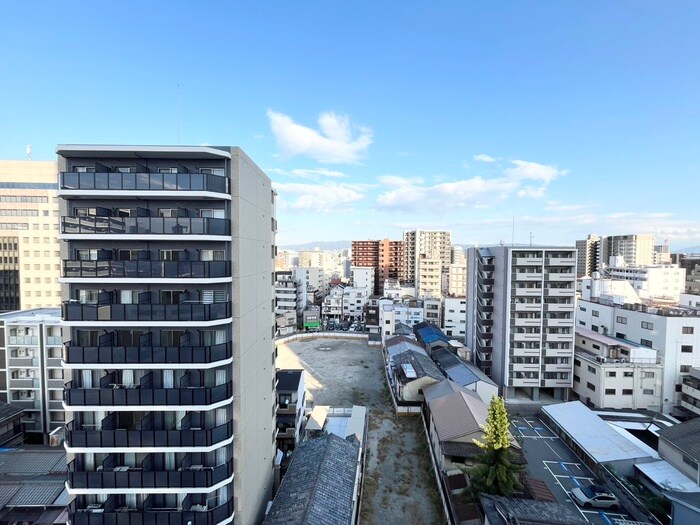 物件内観写真22　(室内からの展望)