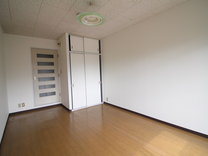 物件内観写真6　(居室)