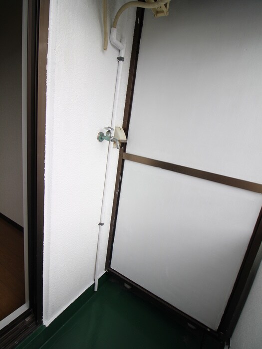 物件内観写真14　(洗濯機置場)