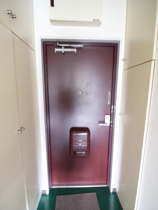 物件内観写真17　(玄関)