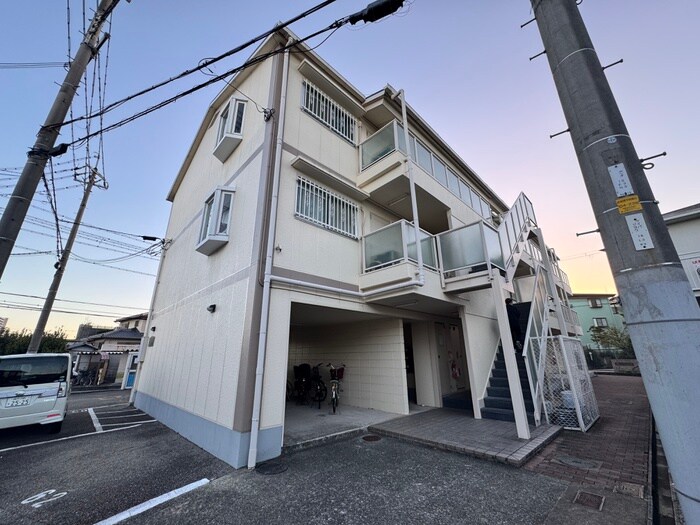 物件外観写真2　(外観写真)