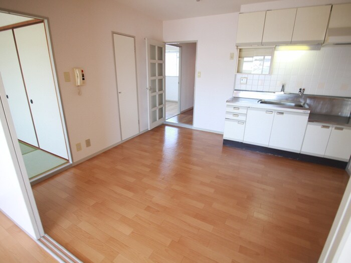 物件内観写真7　(居室)