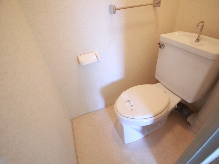 物件内観写真14　(トイレ)