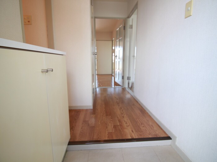 物件内観写真22　(廊下)
