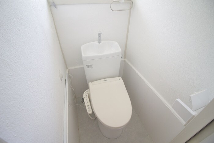 物件内観写真15　(トイレ)