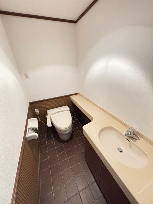 物件内観写真11　(トイレ)