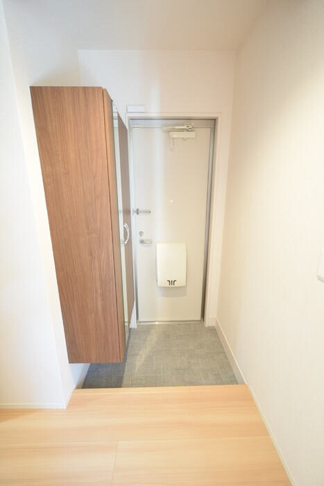 物件内観写真14　(玄関)