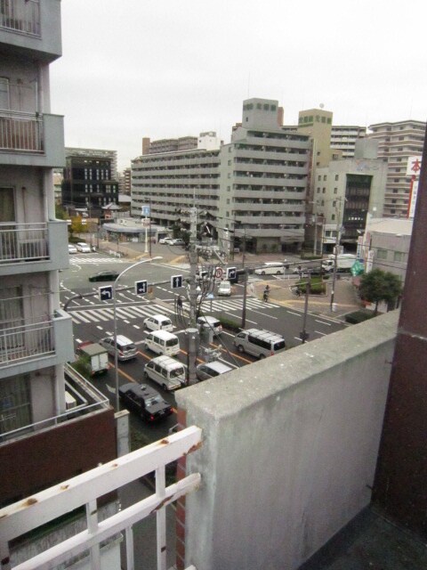 物件内観写真12　(室内からの展望)