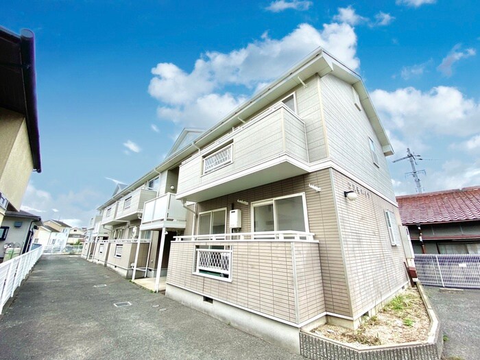 コスモハイツの外観写真