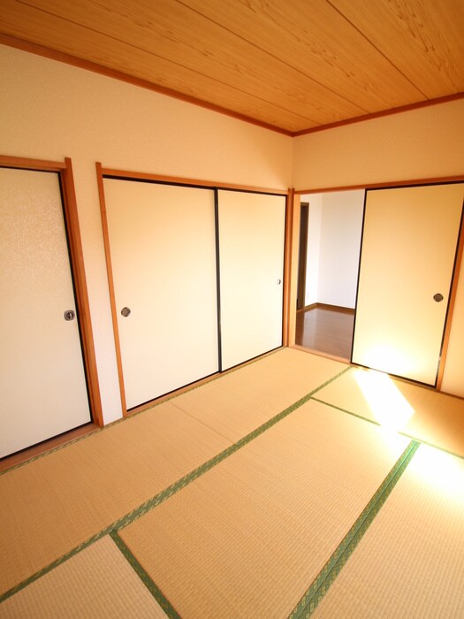 コスモハイツの居室