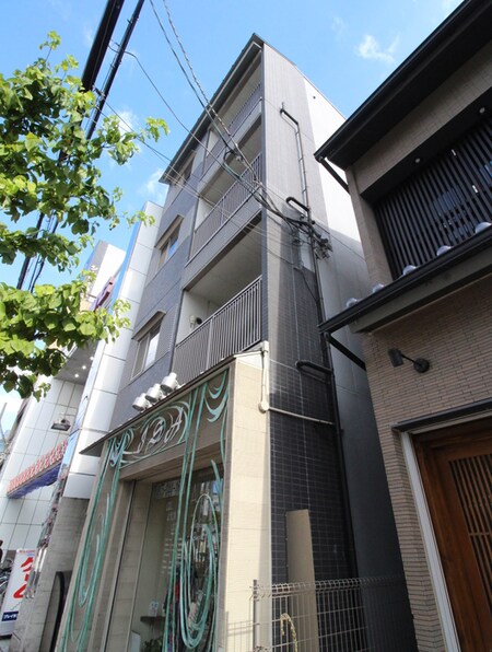 スタ－ウィン烏丸七条外観写真
