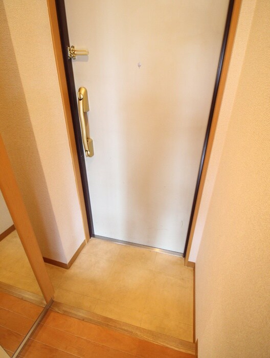 物件内観写真14　(玄関)