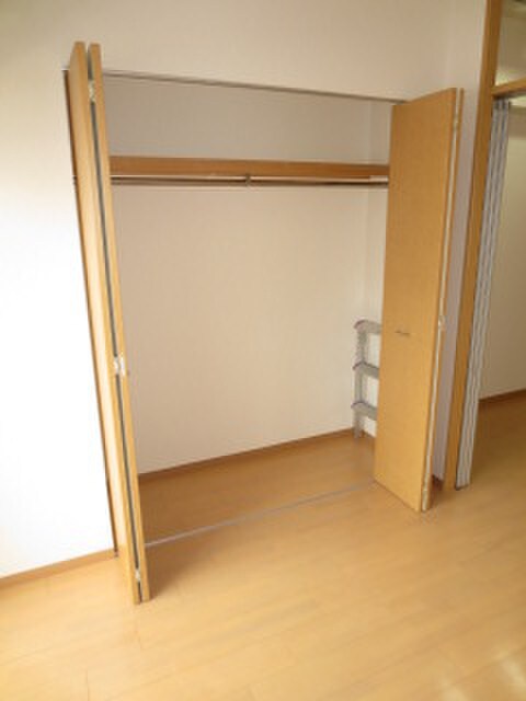 物件内観写真13　(収納)