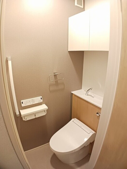 物件内観写真11　(トイレ)