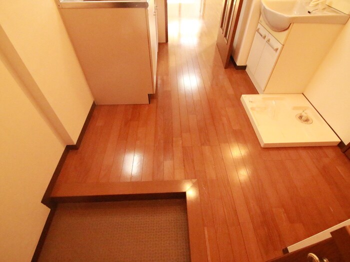 物件内観写真15　(廊下)