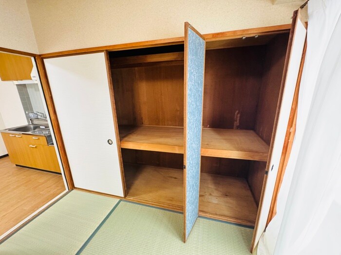 物件内観写真13　(収納)