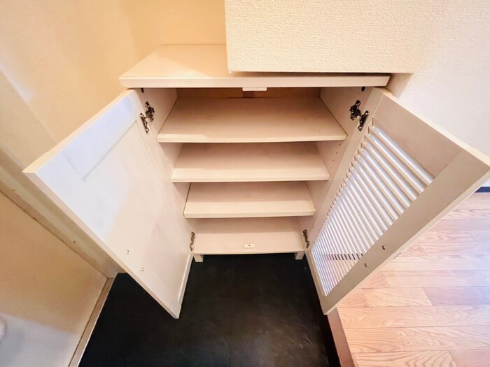 物件内観写真14　(靴箱)