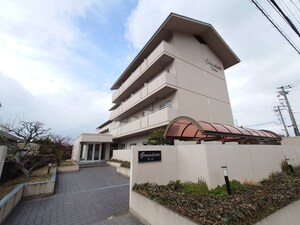 グランドール野洲外観写真