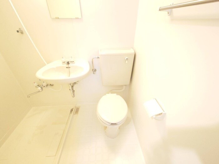 物件内観写真14　(トイレ)