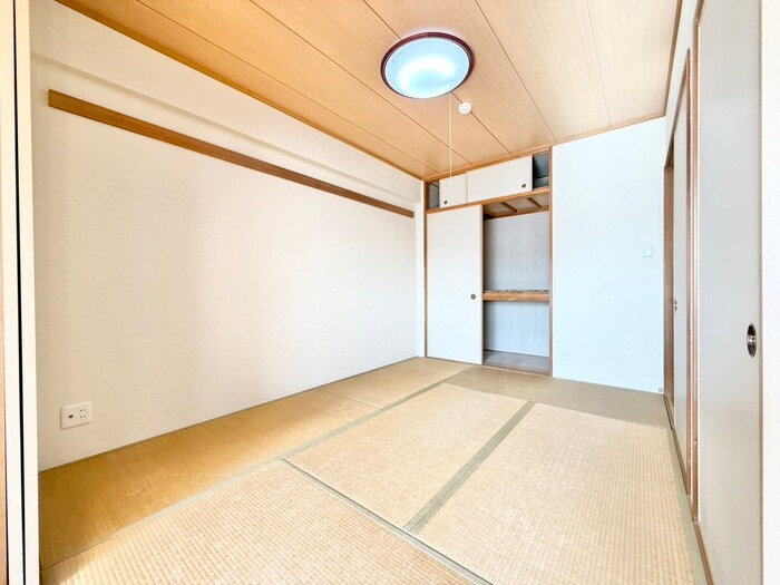 物件内観写真10　(居室)