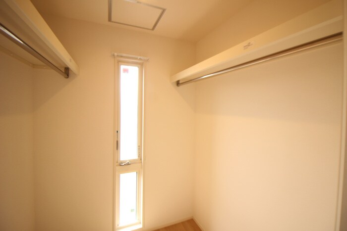 物件内観写真14　(収納)