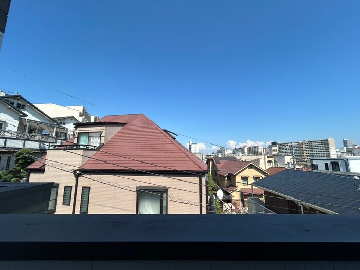 物件内観写真15　(室内からの展望)